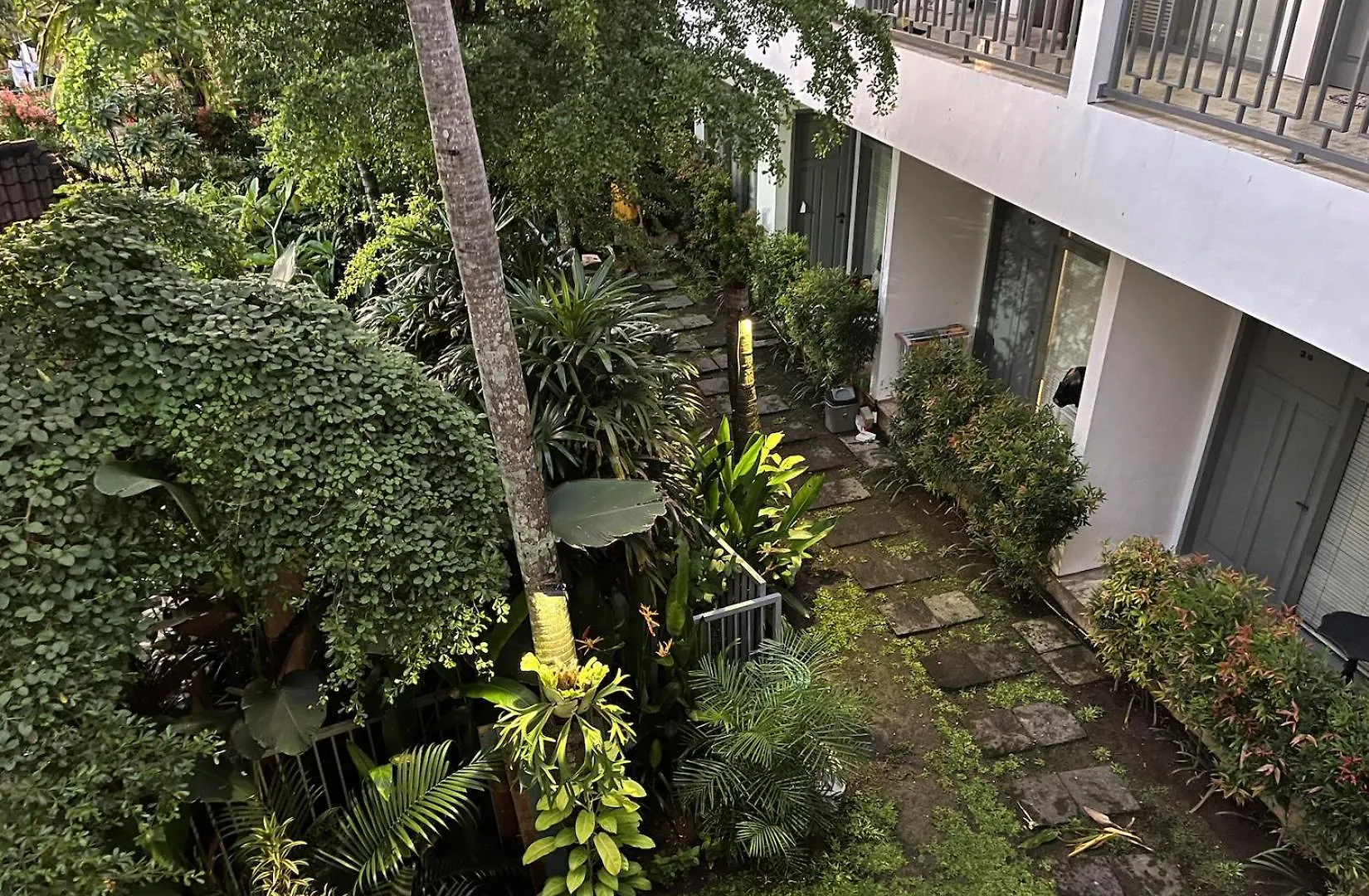 Private Room at 18 Bali Room & Studio Kerobokan  Guest house